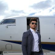 Brady vs. Mahomes pairs Wheels Up against Airshare - Private Jet Card ...