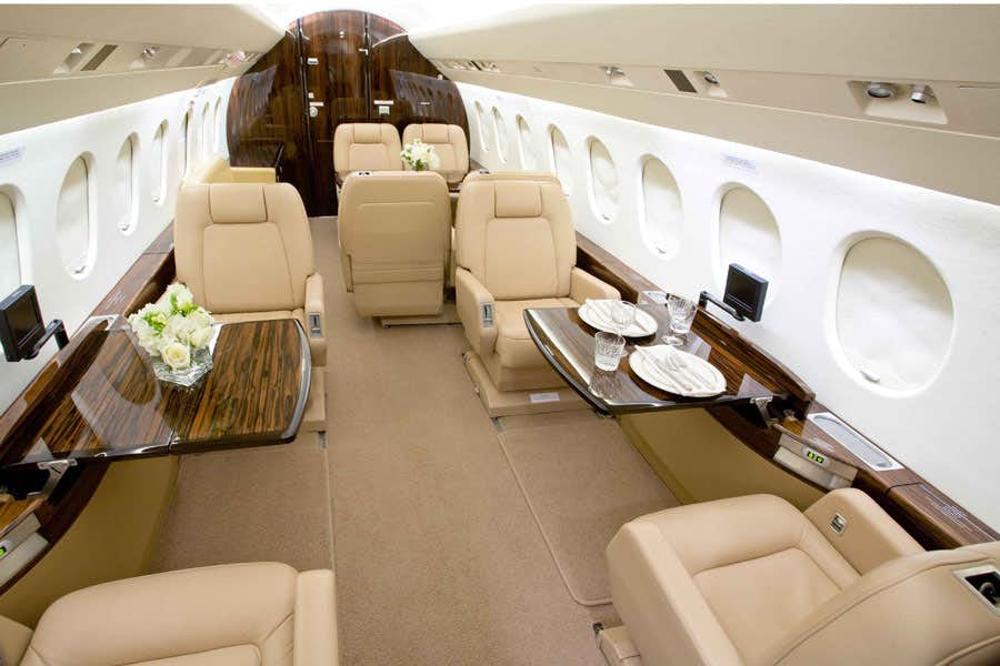 Falcon 2000 interior Falcon 2000 interior