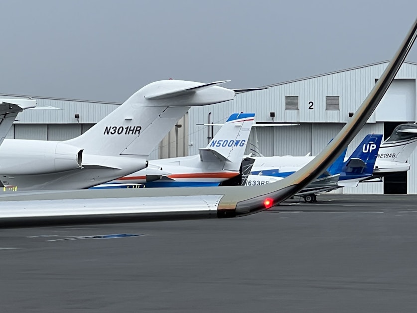 When should a private jet charter broker put an operator on hold?