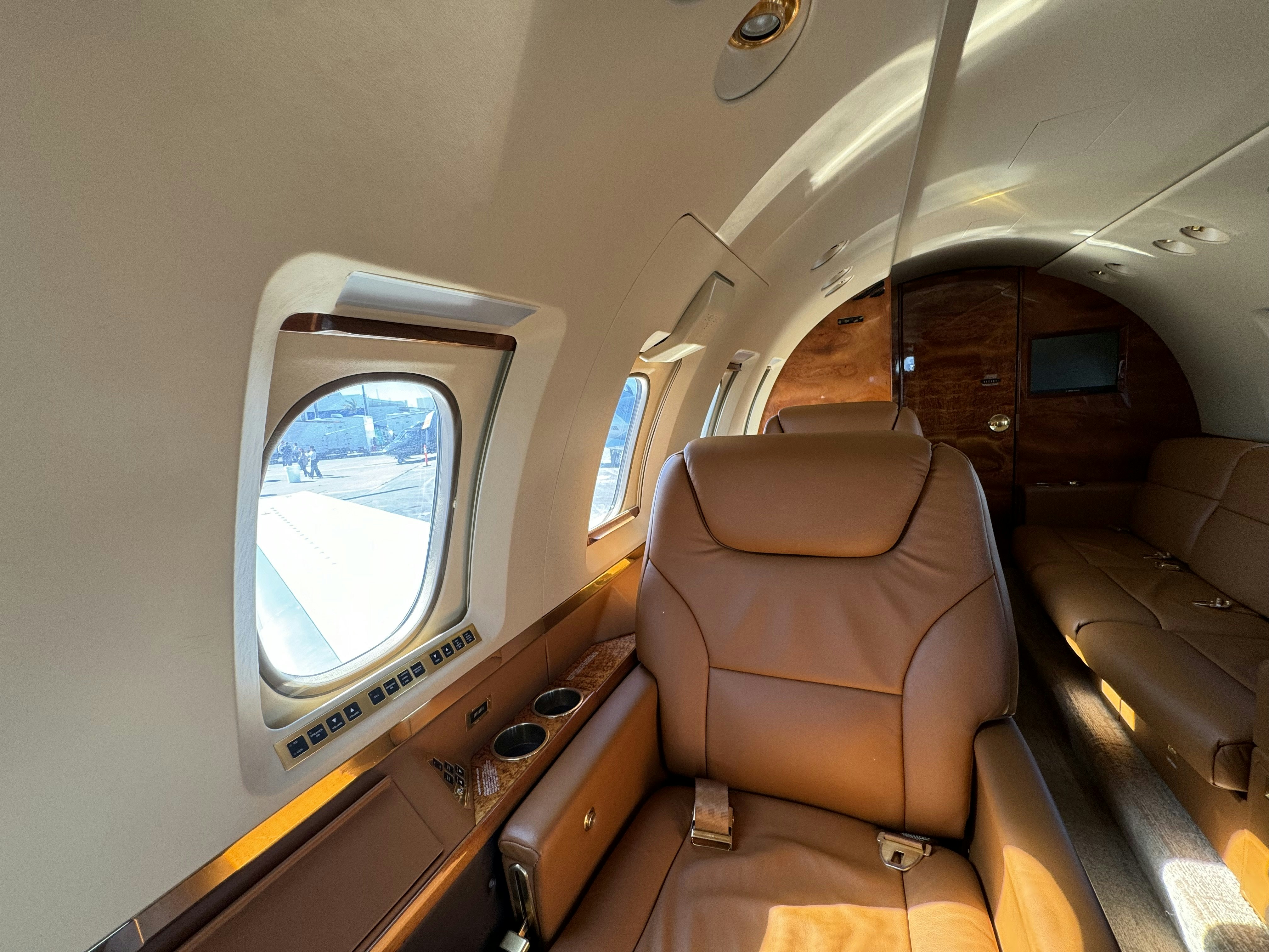 Premier Private Jets adds regional jet card; cuts rates - Private Jet Card Comparisons