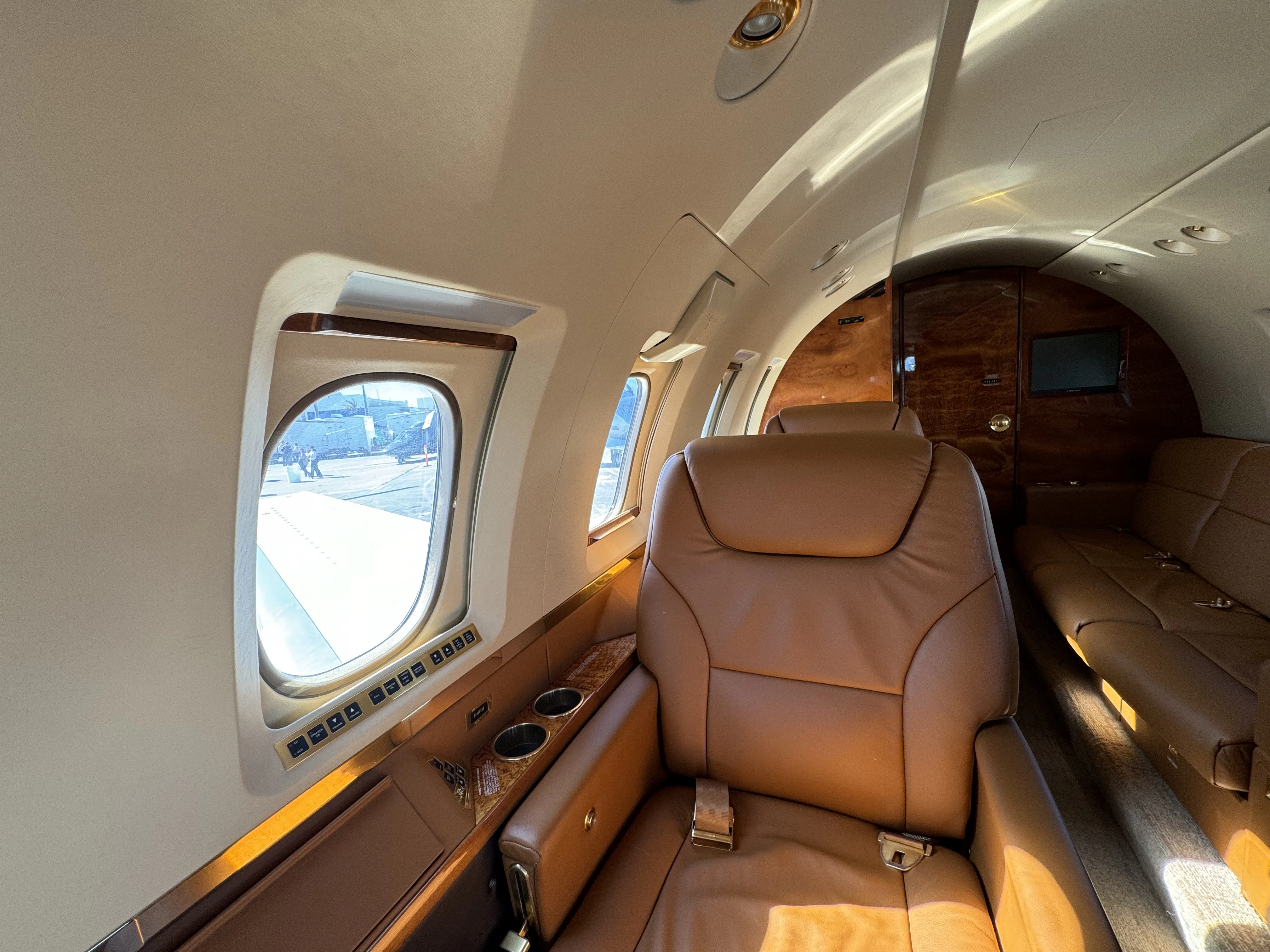 Premier Private Jets adds regional jet card; cuts rates - Private Jet Card Comparisons