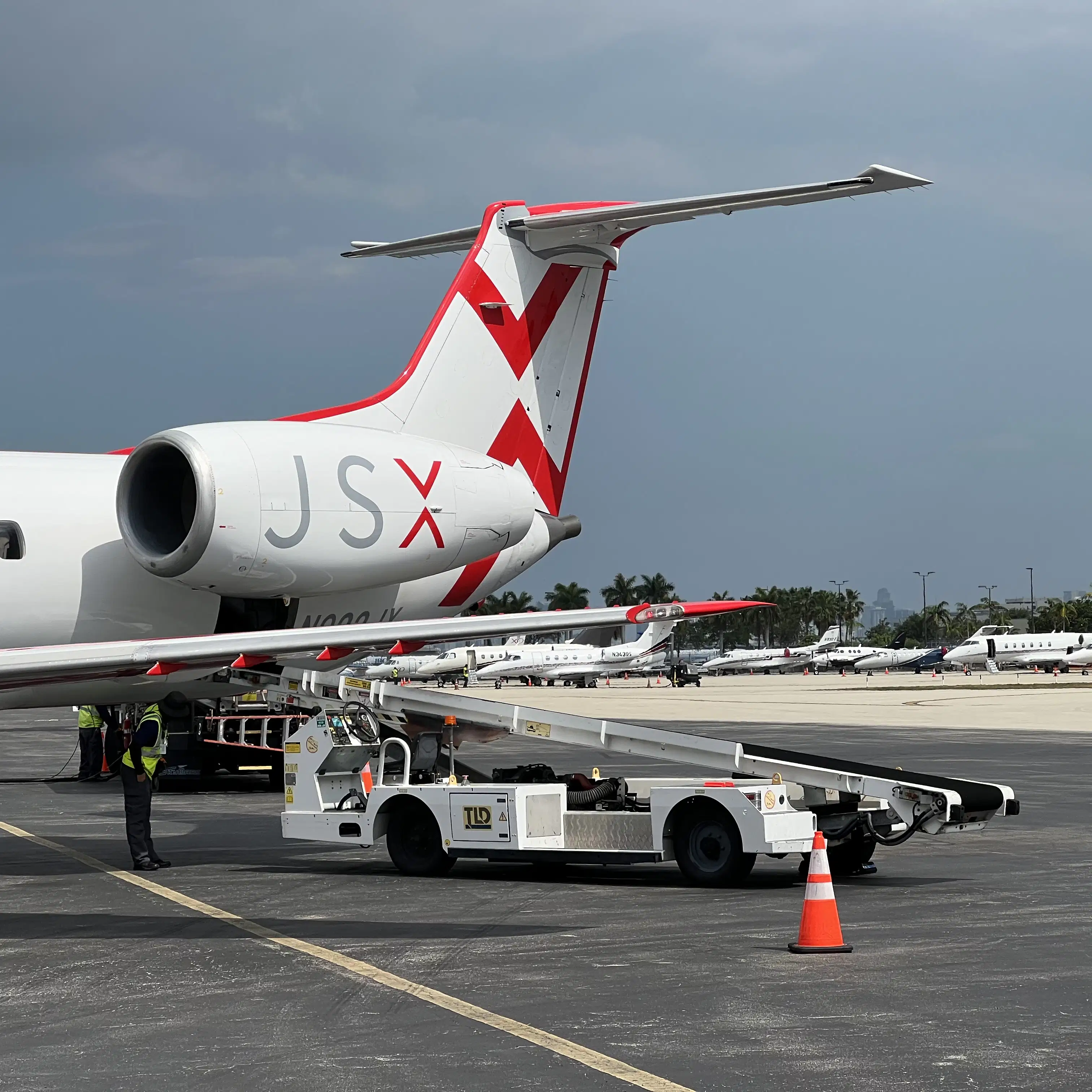 By-the-seat private jet JSX completes Starlink WiFi installation