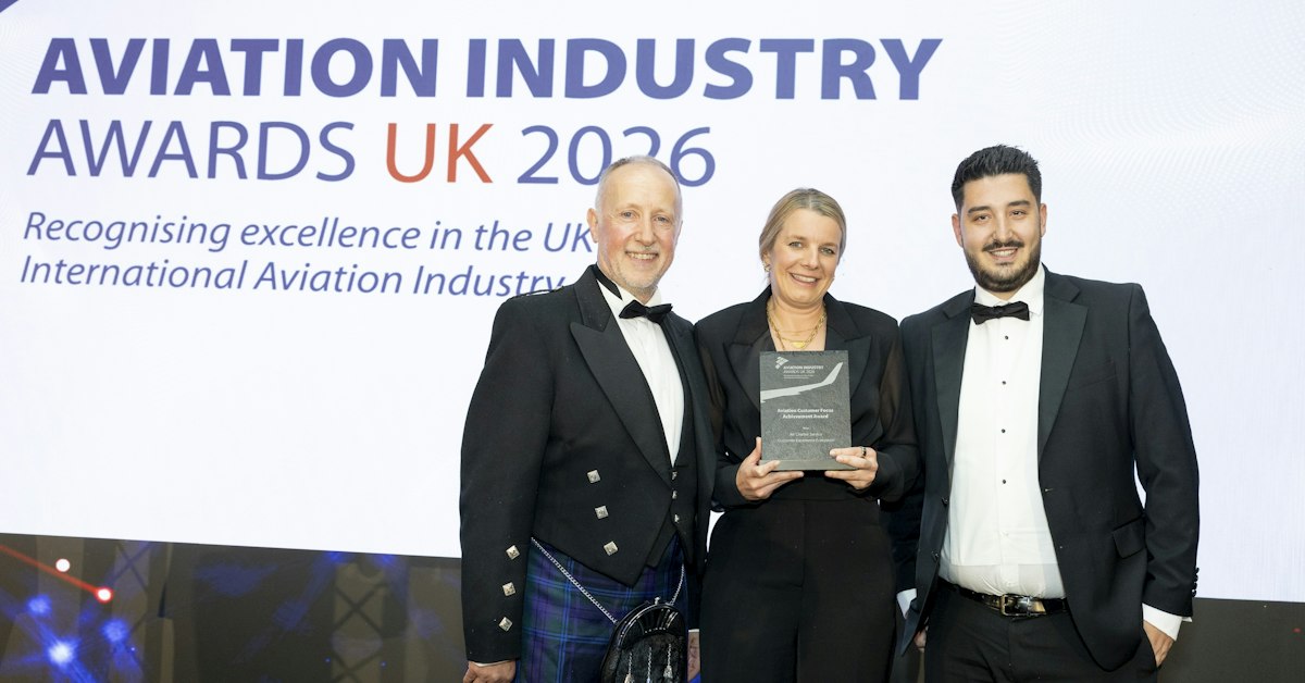 Air Charter Service won industry award for customer service Air Charter Service won industry award for customer service