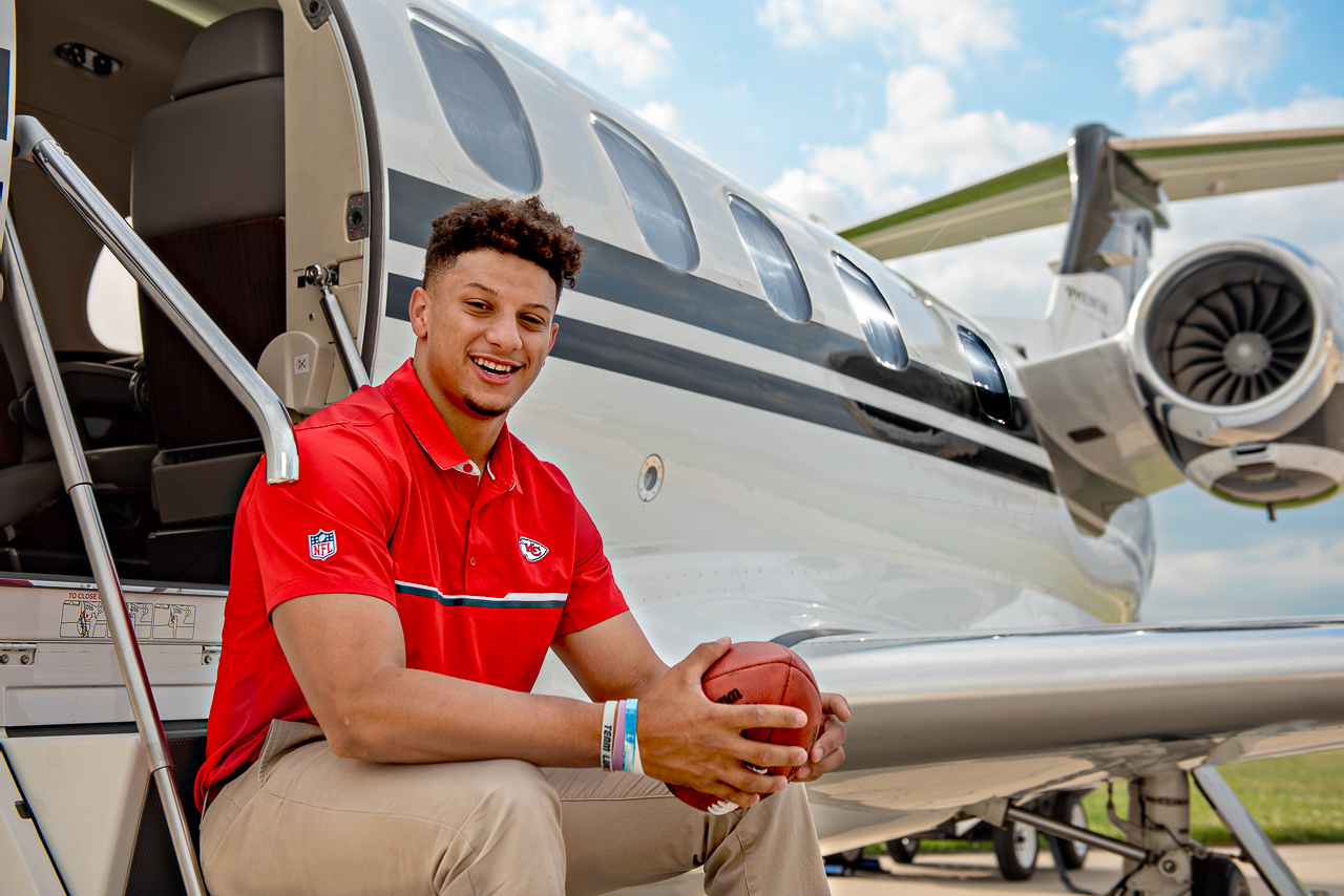 Kansas City Chiefs quarterback Patrick Mahomes to front for Executive  AirShare - Private Jet Card Comparisons - Know before you buy