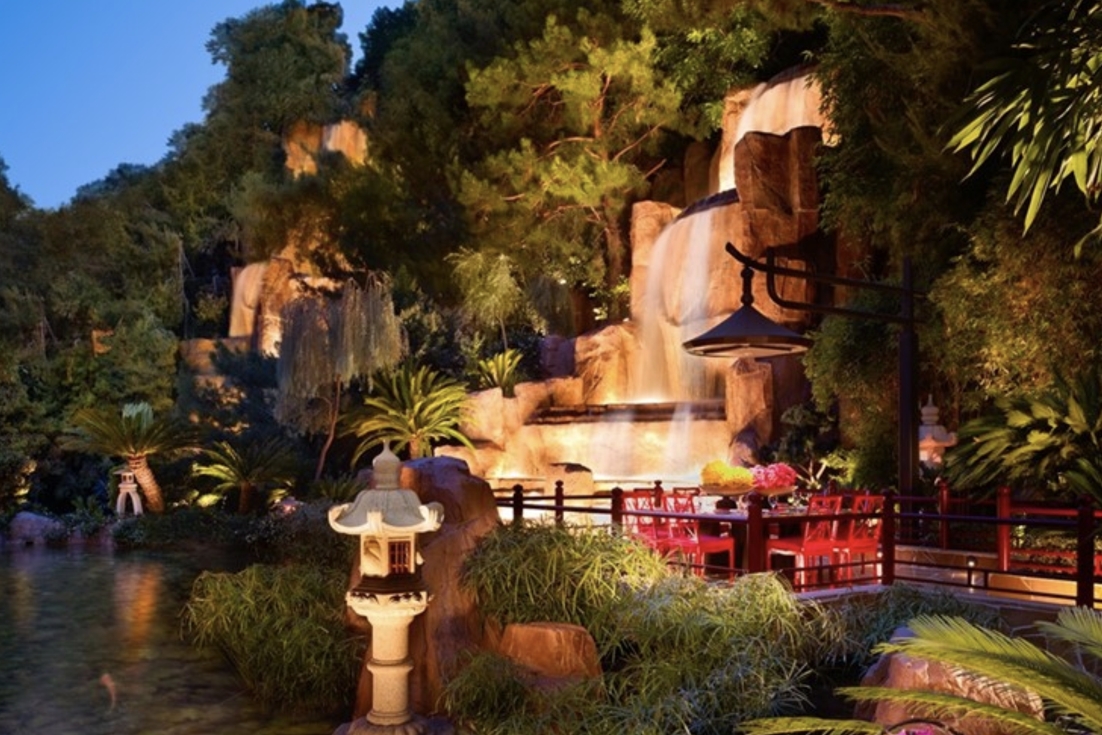 Pagoda table private dining at Mizumi Las Vegas