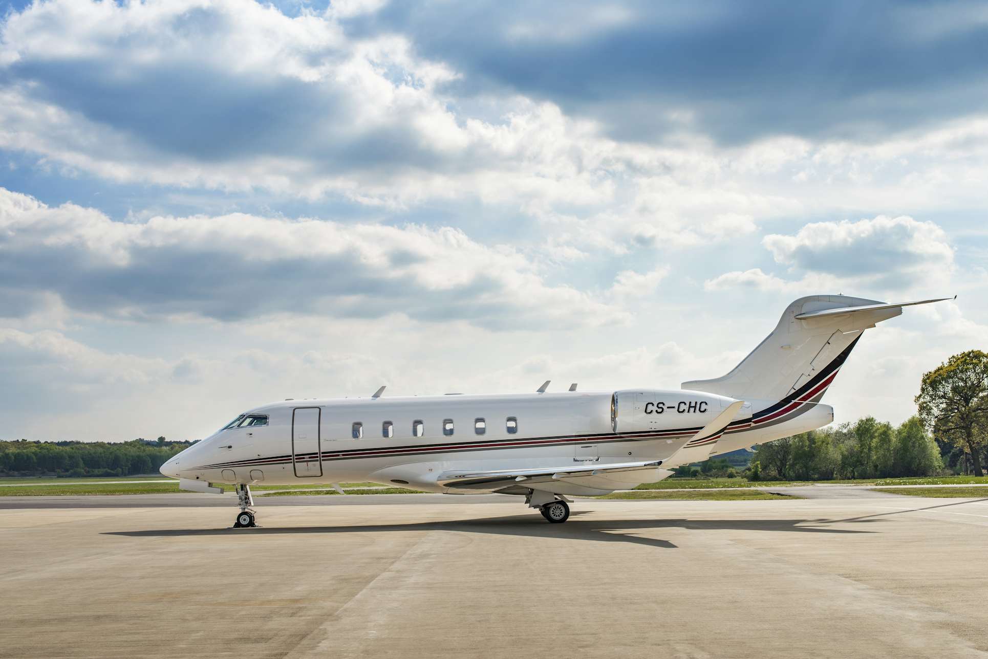 NetJets highlights market fragrmentation, online booking, and other trends