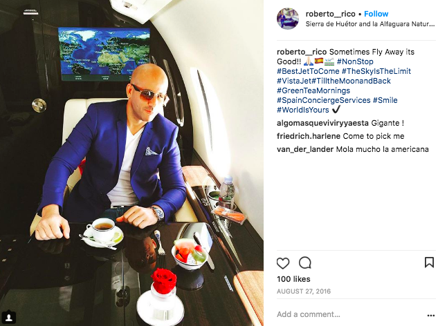 VistaJet private jet breakfast