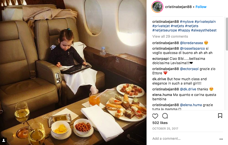 NetJets afternoon tea service