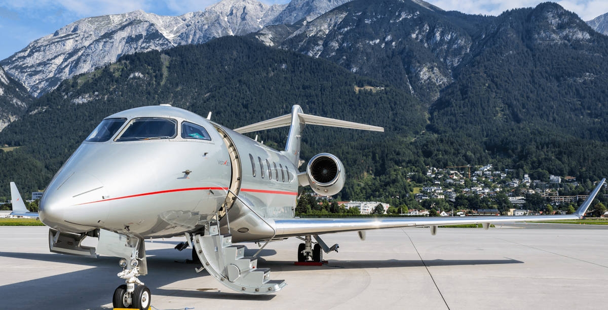 VistaJet-Challenger-private-