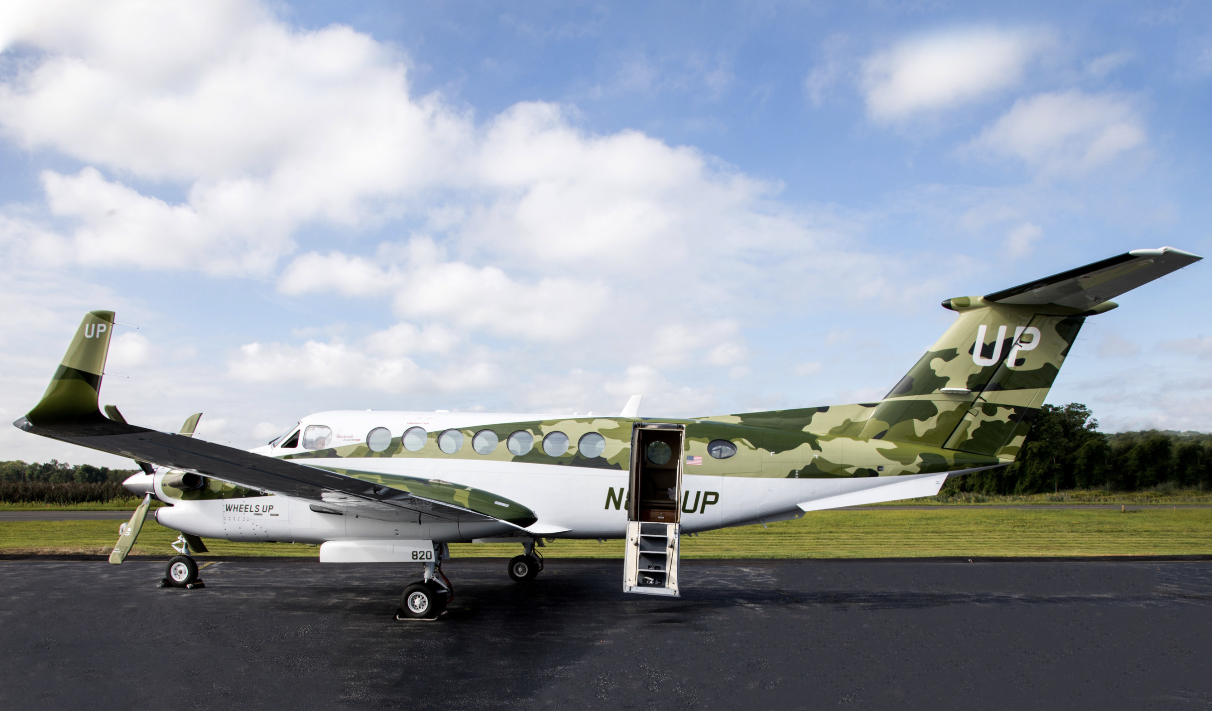 Wheels Up Cares Camouflage King Air 350i