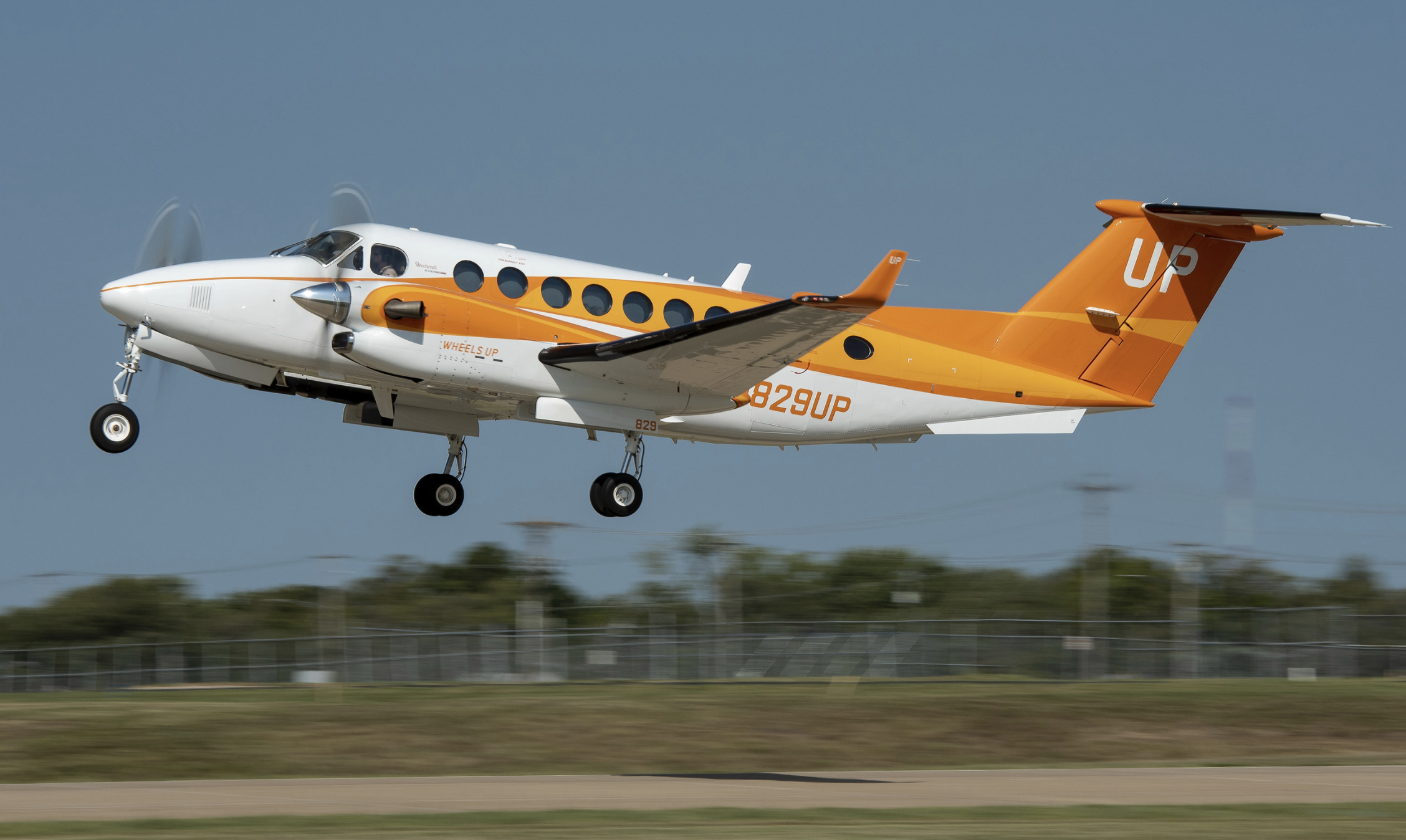 Wheels Up Orange King Air 350i